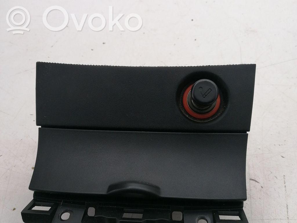 Mazda 3 I Ashtray (front) 