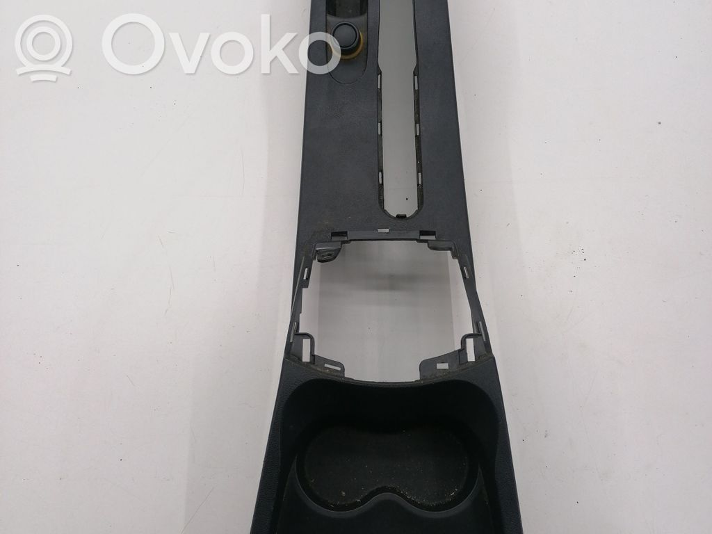 Renault Clio III Center console 