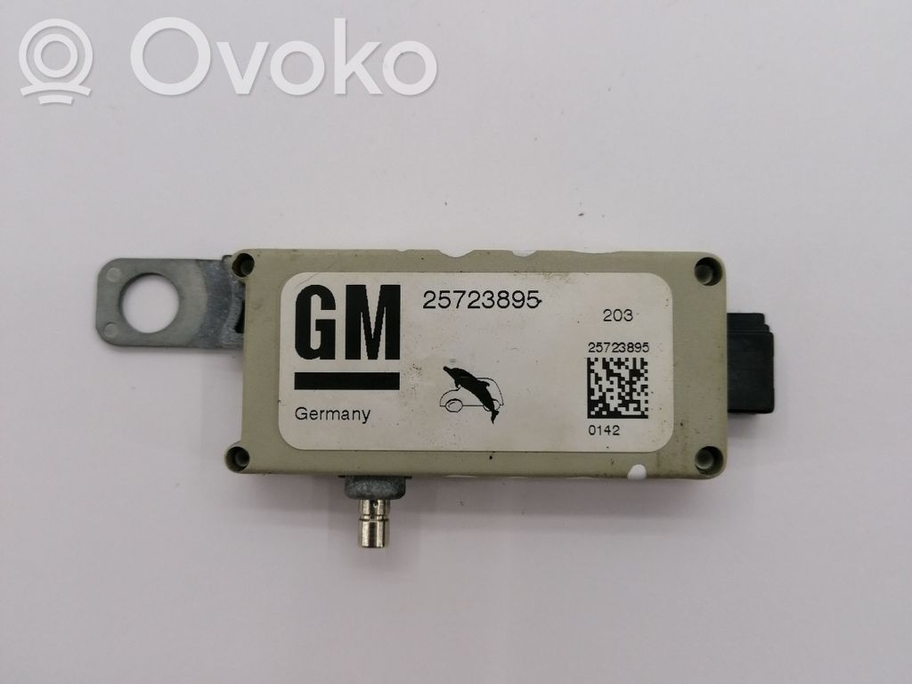 Cadillac CTS Antenos stiprintuvas 
