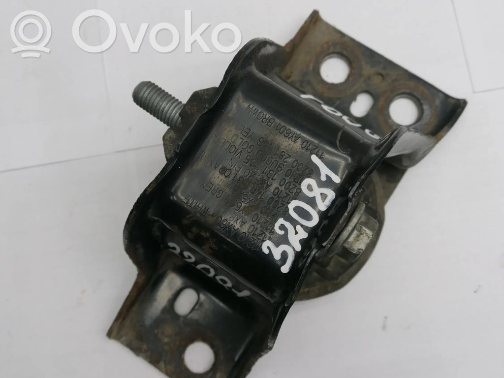 Renault Clio III Engine mount bracket 