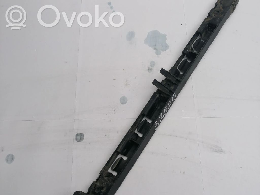 BMW 7 E65 E66 Aizmugurējā bufera montāžas kronšteins 