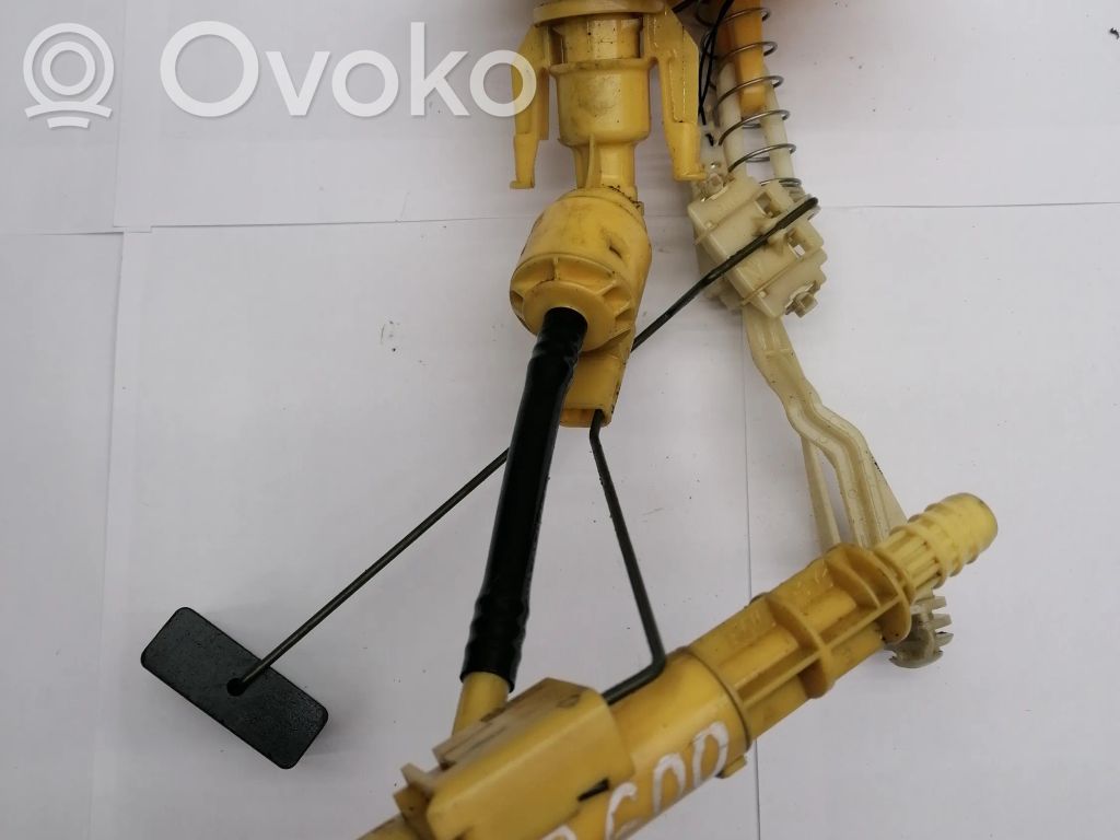 BMW 7 E65 E66 Fuel level sensor 