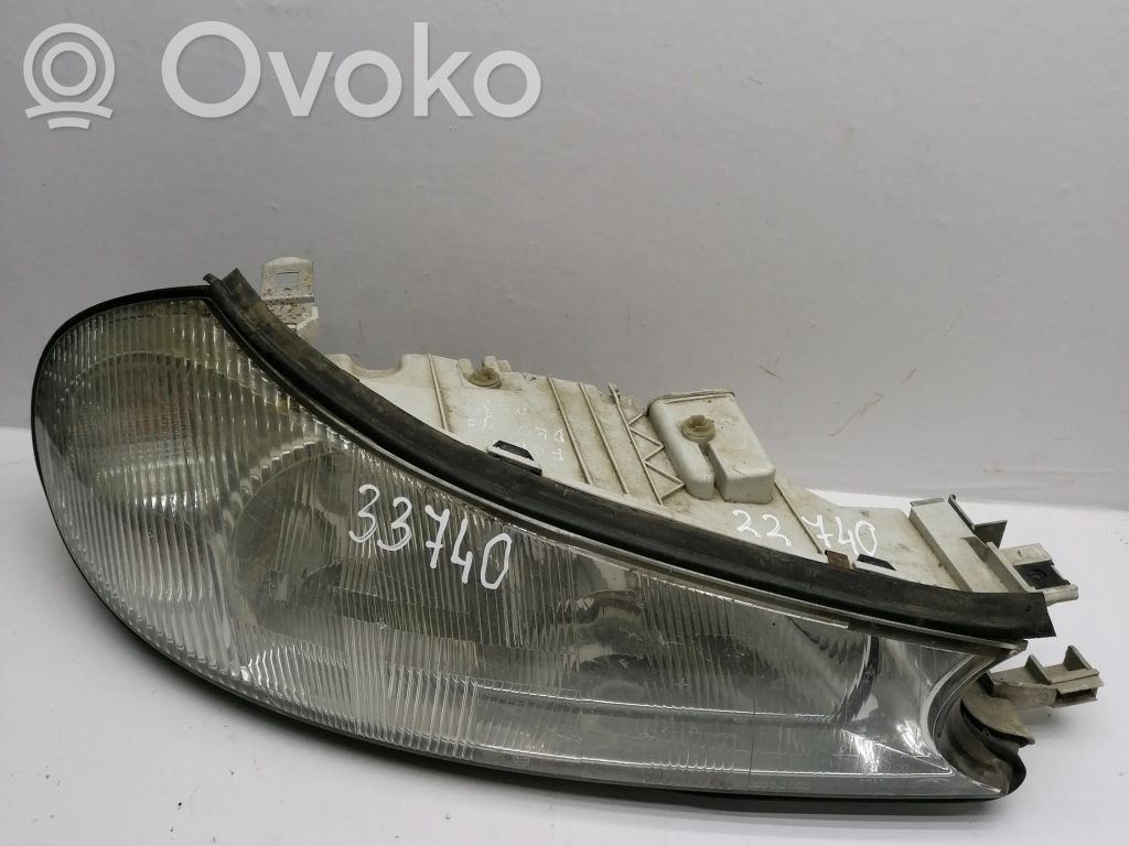 Ford Mondeo MK II Scheinwerfer 