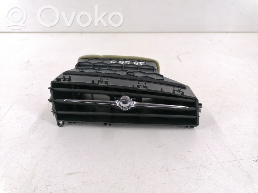 Volvo S90, V90 Dysze / Kratki środkowego nawiewu deski rozdzielczej 