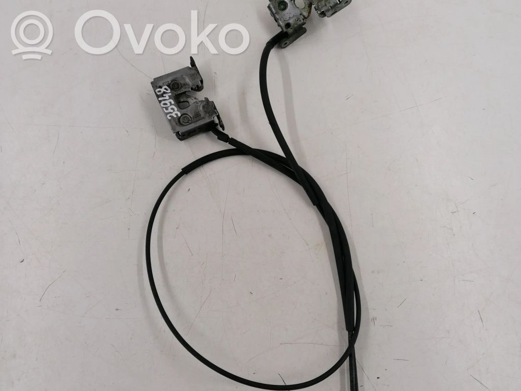 Engine bonnet/hood lock/catch
