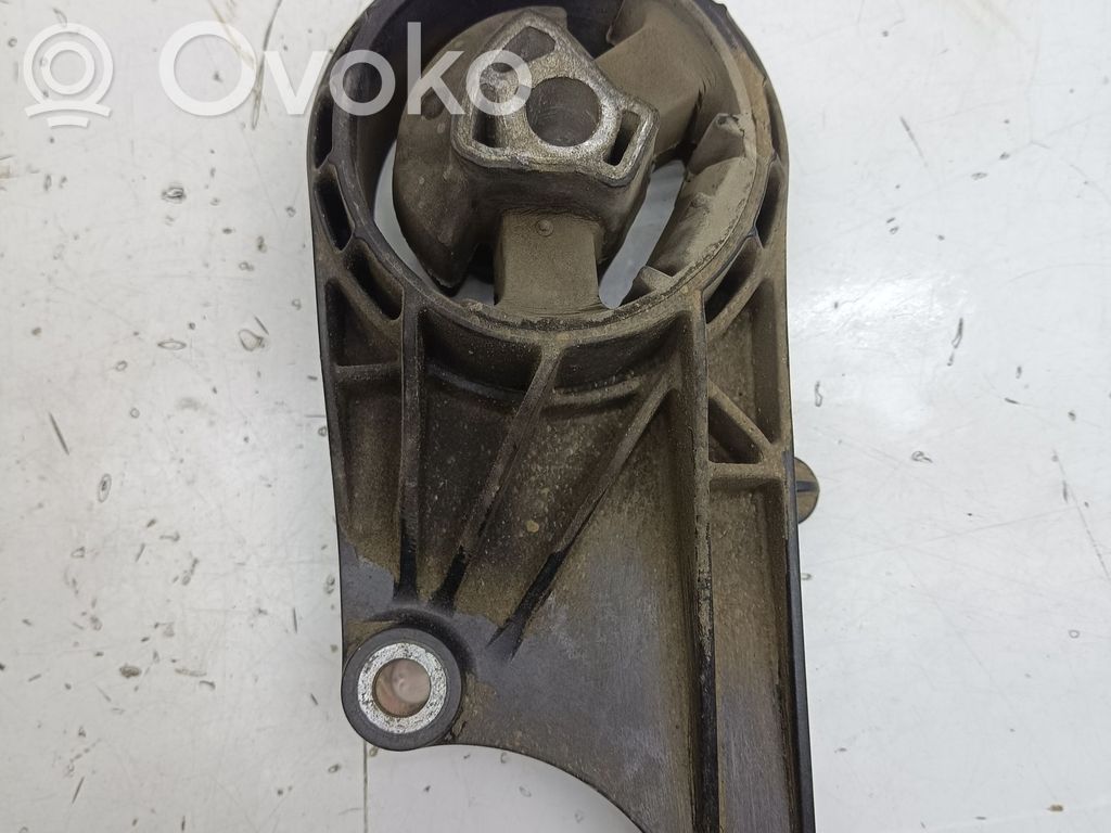 Engine mount bracket   13324496