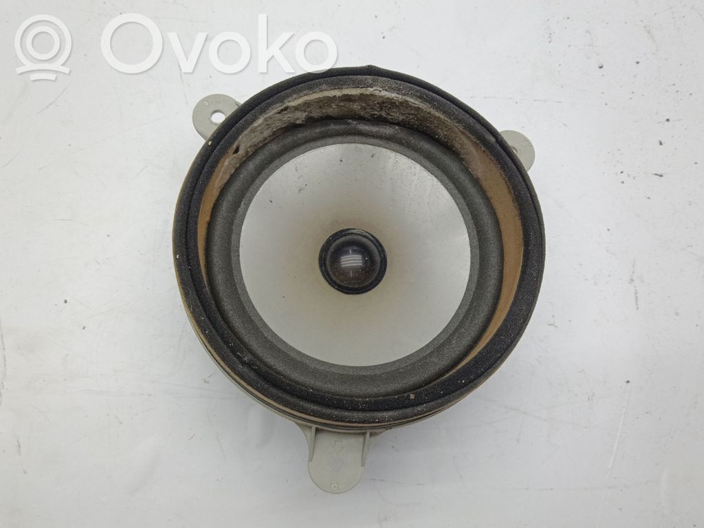 Subaru B9 Tribeca Altavoz de la puerta trasera 