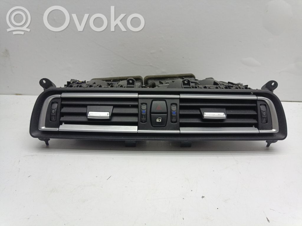 BMW 7 F01 F02 F03 F04 Dysze / Kratki środkowego nawiewu deski rozdzielczej 