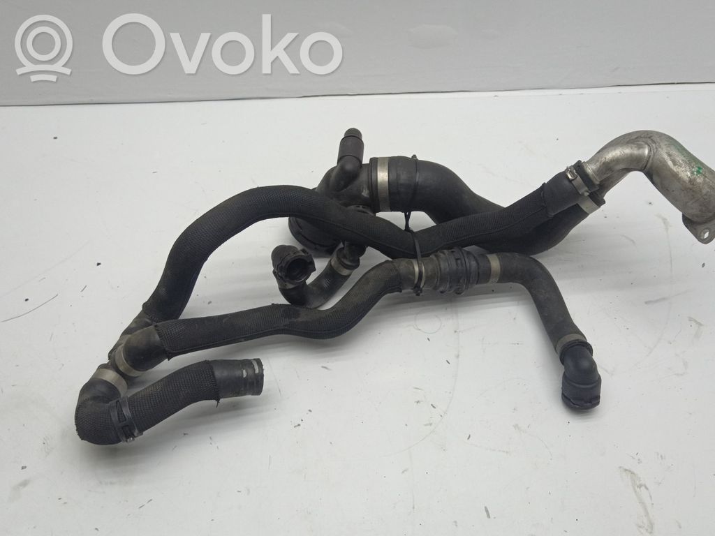 BMW 7 F01 F02 F03 F04 Engine coolant pipe/hose 