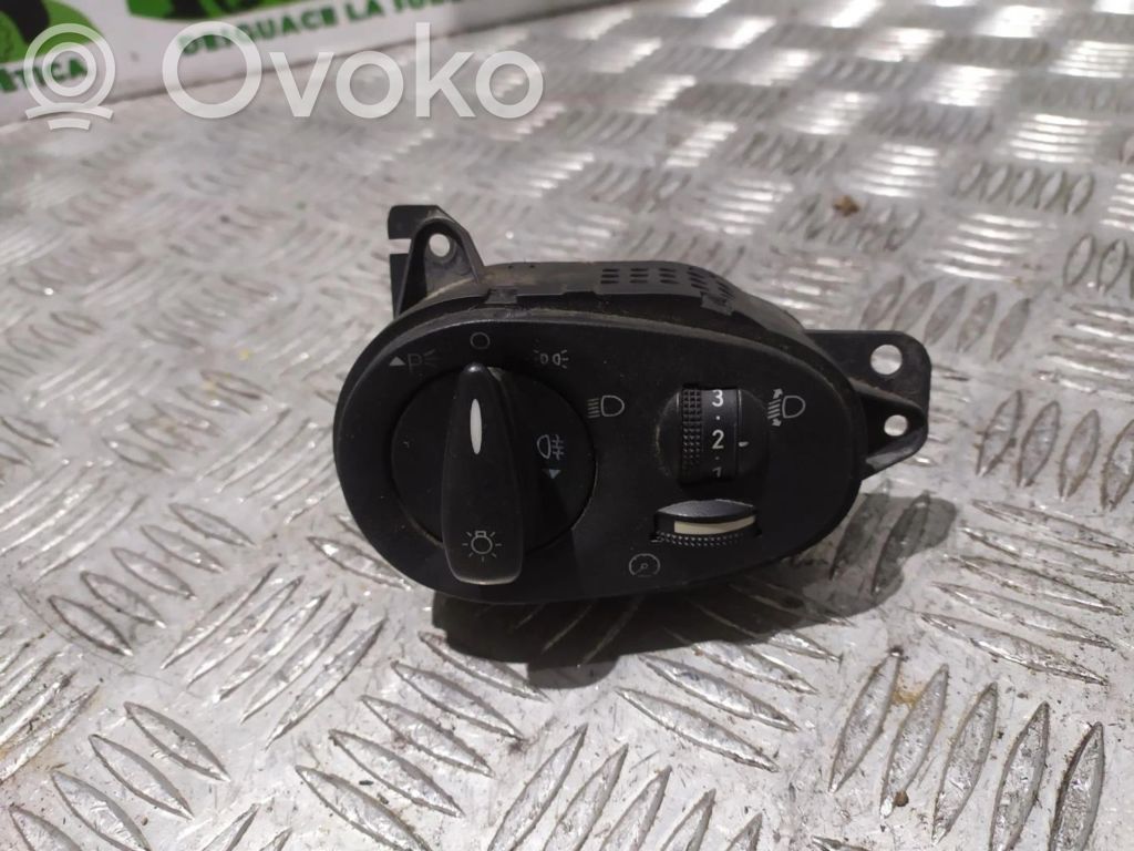 Ford Focus Light switch 
