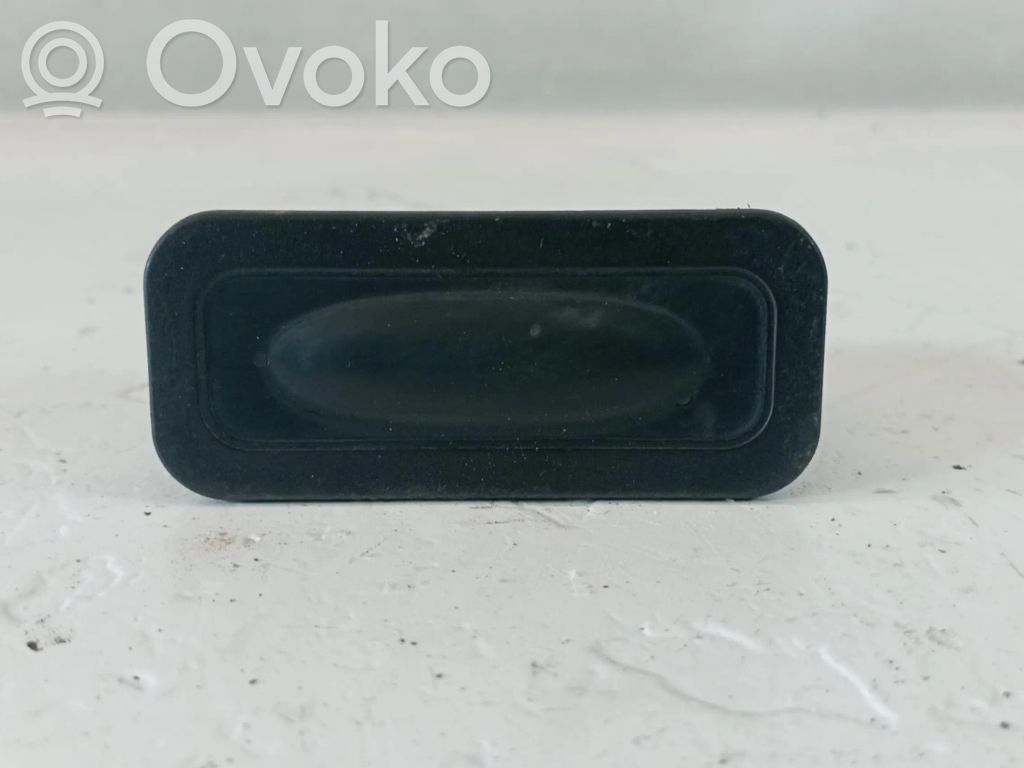 Renault Megane II Loading door exterior handle 