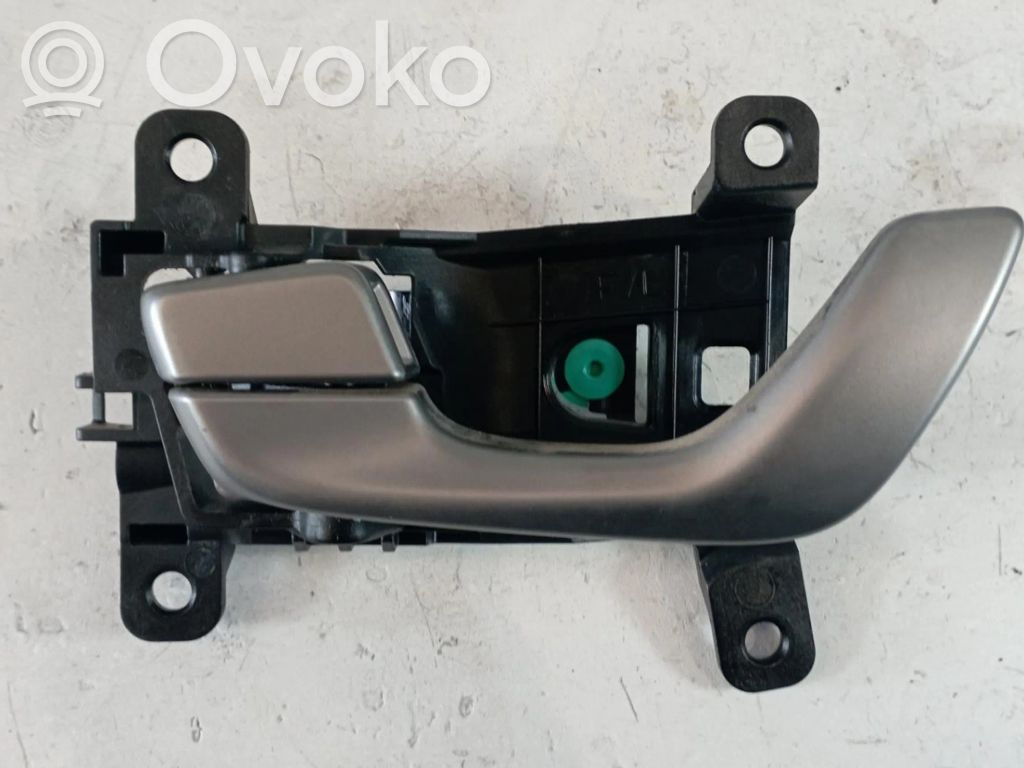 Hyundai Kona I Klamka wewnętrzna drzwi 