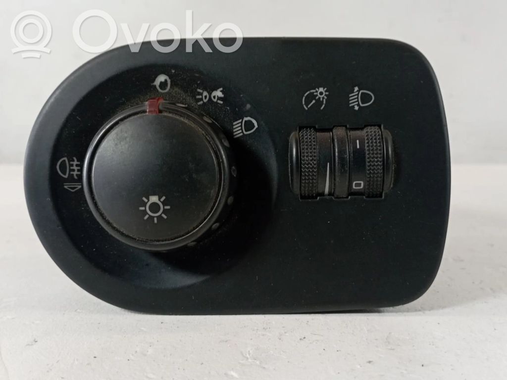 Seat Leon (1P) Interruptor de luz 