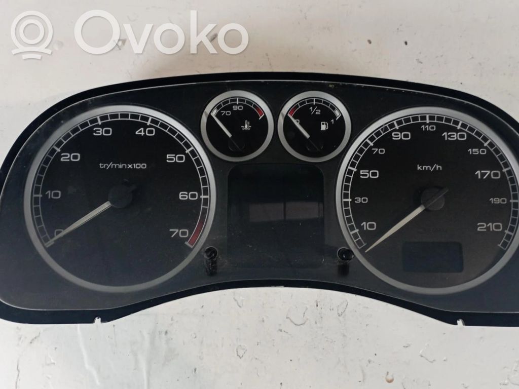 Peugeot 307 CC Спидометр (приборный щиток) 