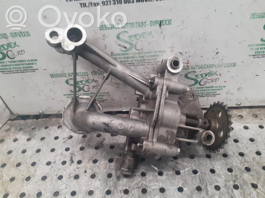 Bomba de aceite   7700100894