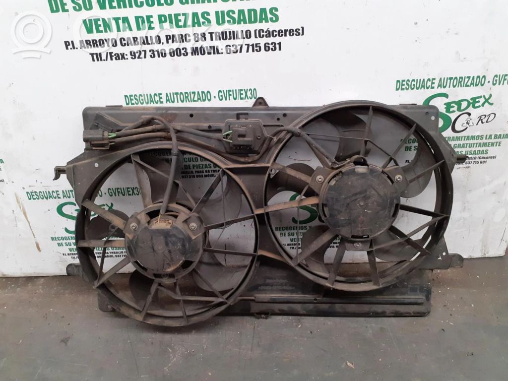 Ford Focus Tila-auton jääkaappi 