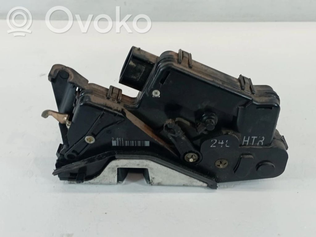 BMW 3 E46 Takaoven lukko 