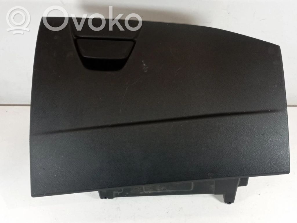 Ford Focus Daiktadėžė 