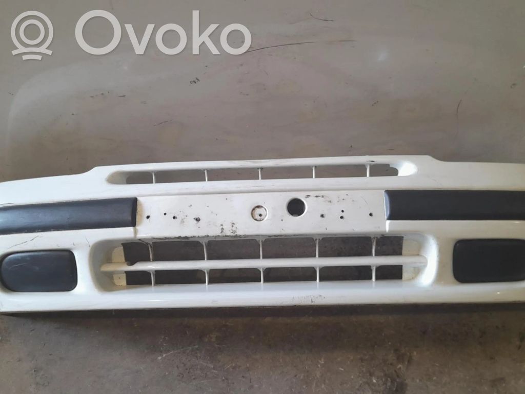 Renault Clio I Priekinis bamperis 