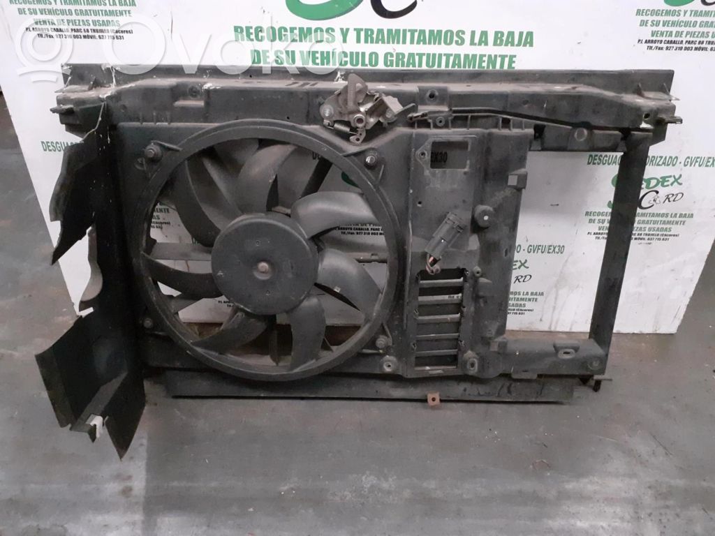Citroen C4 I Panel lateral delantero 