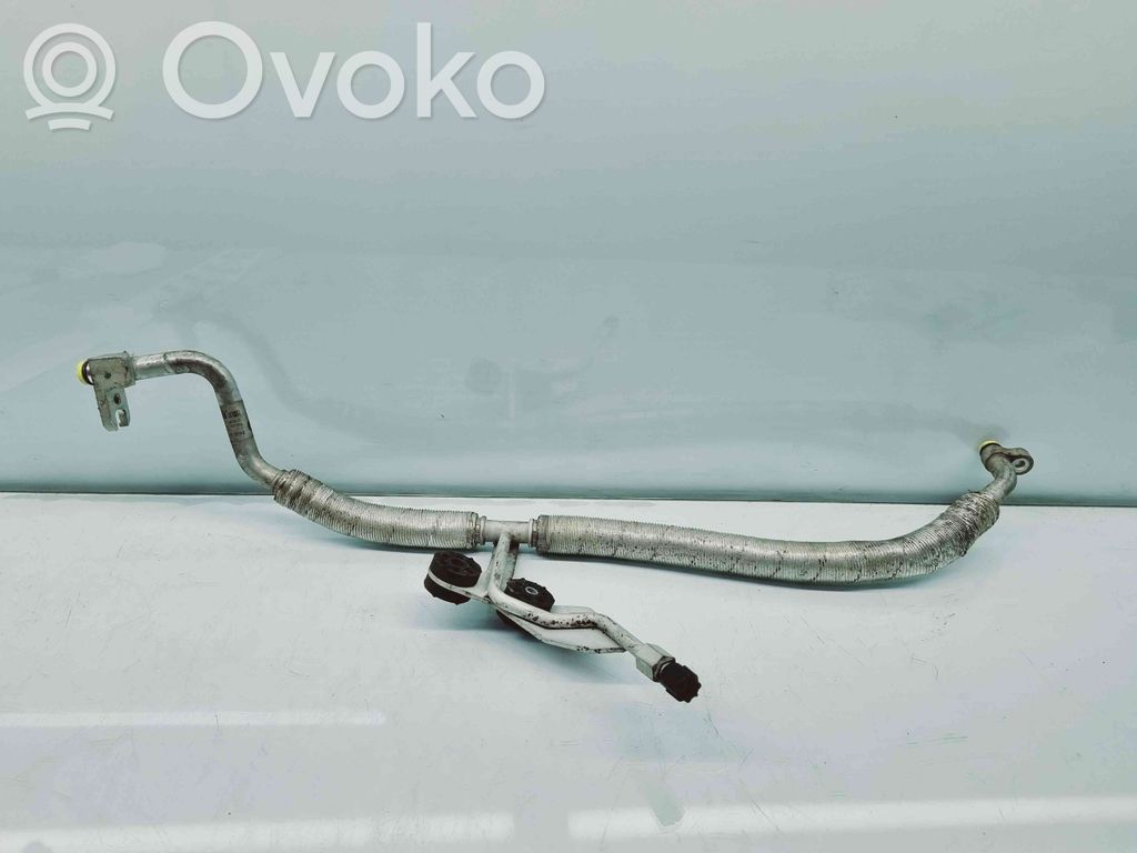 BMW 5 E60 E61 Ilmastointilaitteen putki (A/C) 