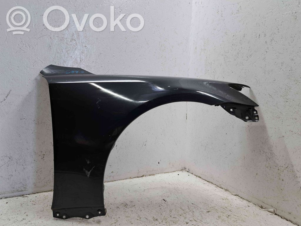 Lexus IS 220D-250-350 Błotnik przedni 