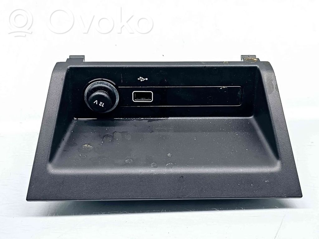 Skoda Fabia Mk3 (NJ) Otros interruptores/perillas/selectores 