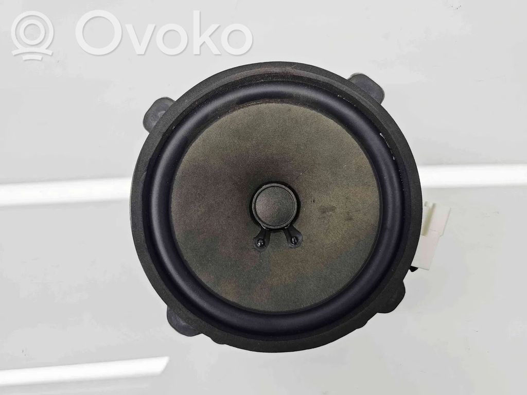 Opel Antara Difuzor ușă față 