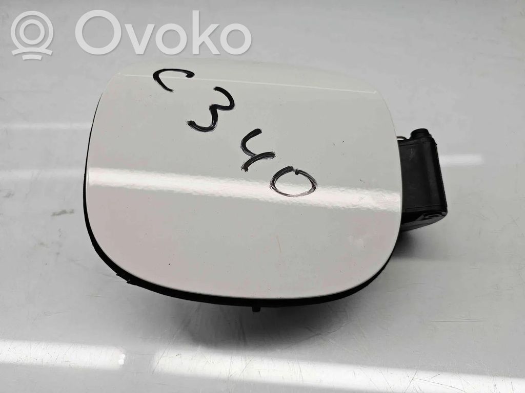 Volvo V60 Fuel tank cap trim 