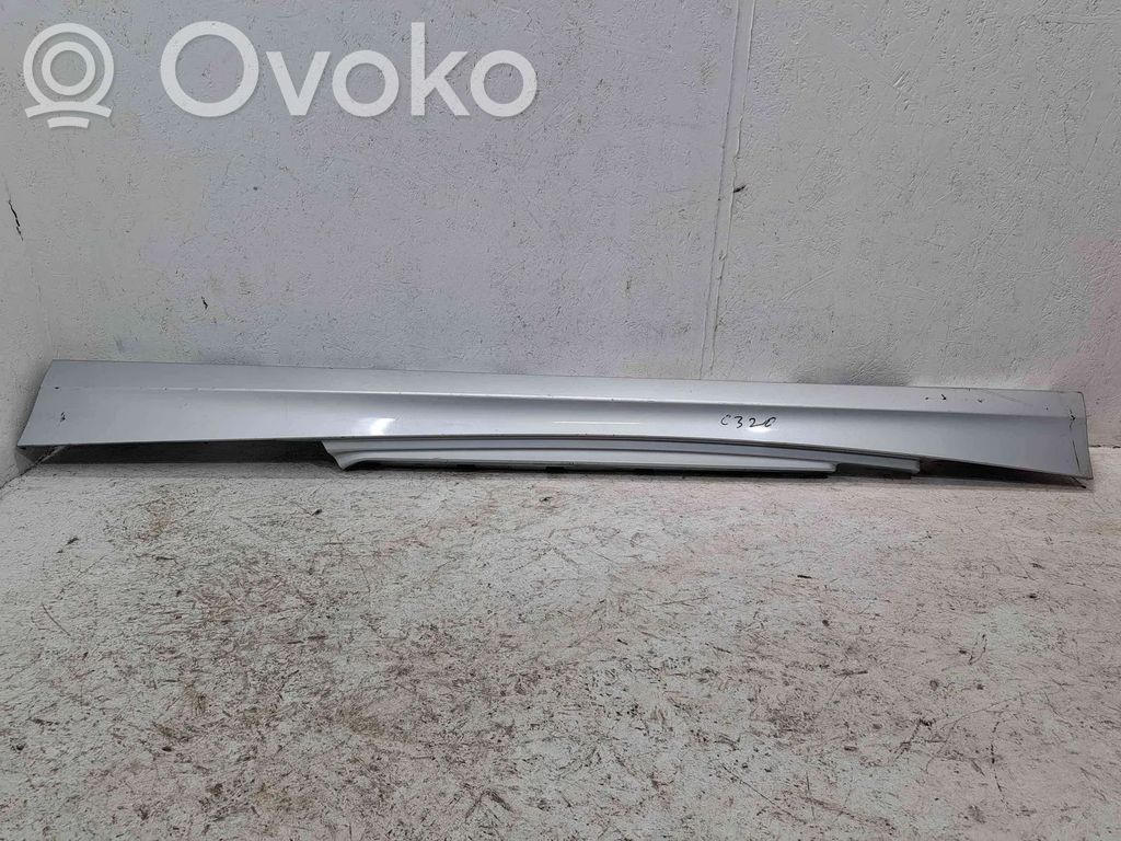 BMW 1 E81 E87 Priekinis slenkstis (kėbulo dalis) 