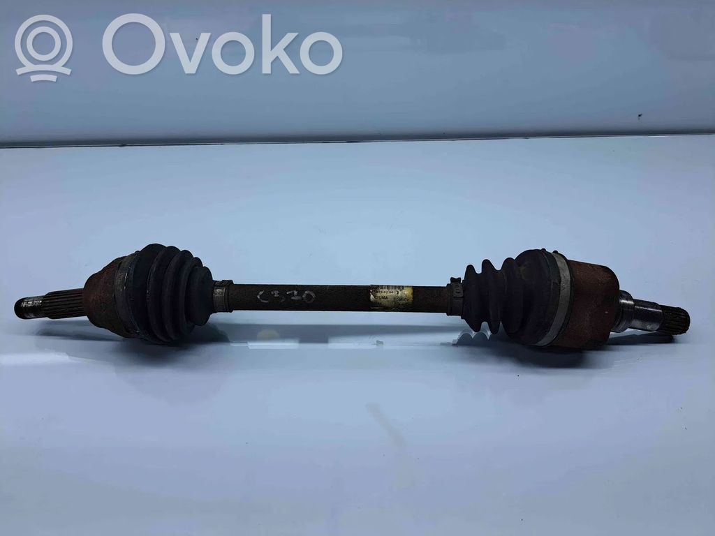 Etuvetoakseli   8V13B37CB