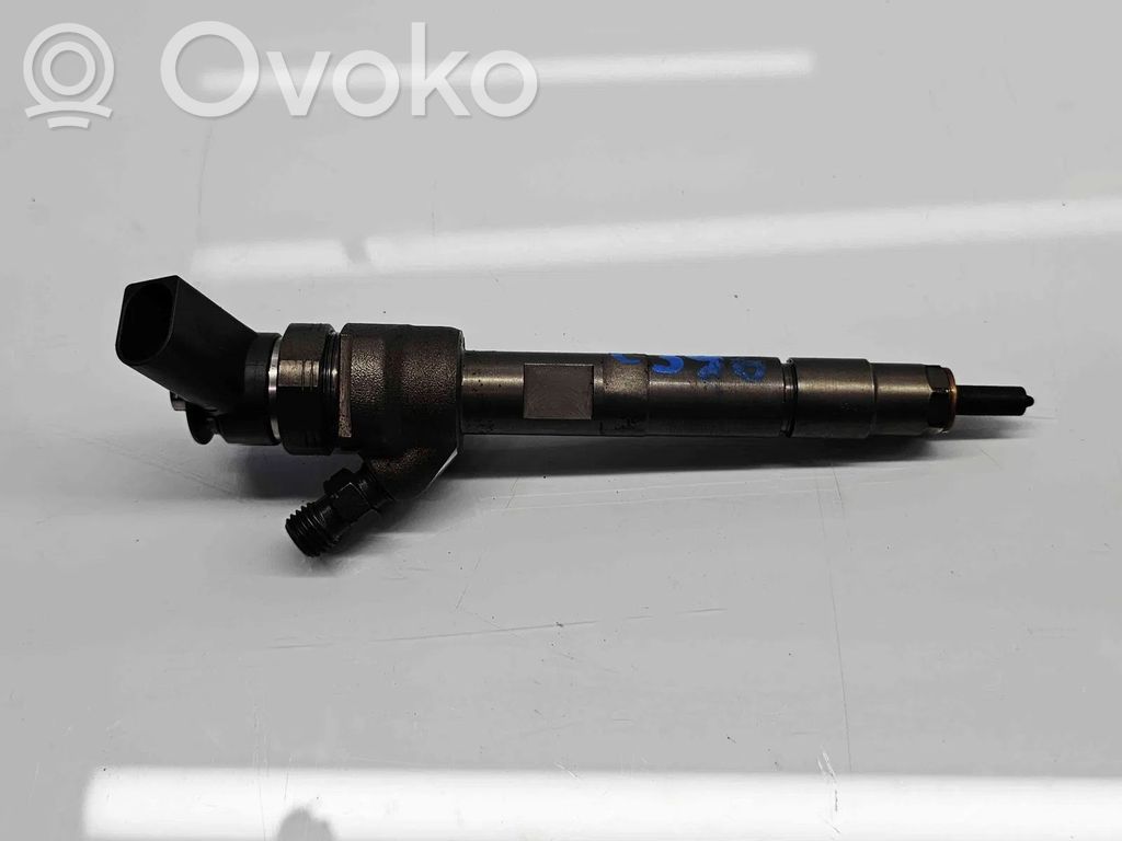 Fuel injector   779844604