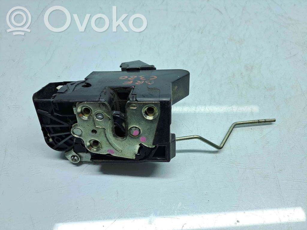 Dacia Sandero II Front door lock (next to the handle) 