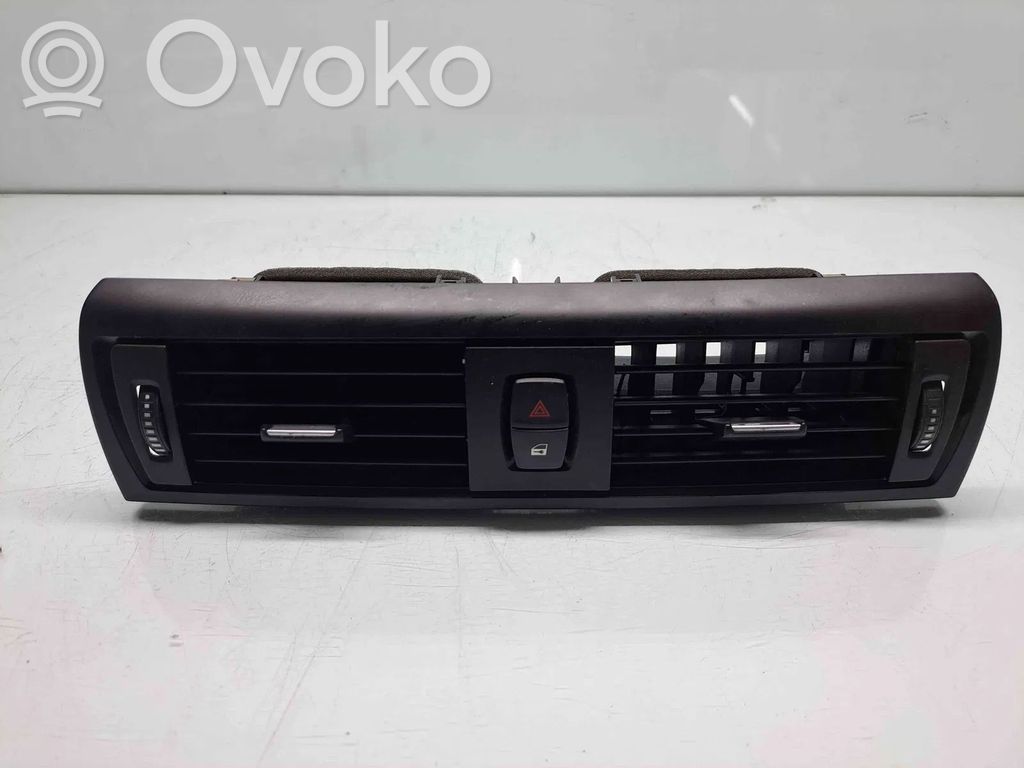 BMW 1 F20 F21 Dysze / Kratki środkowego nawiewu deski rozdzielczej 