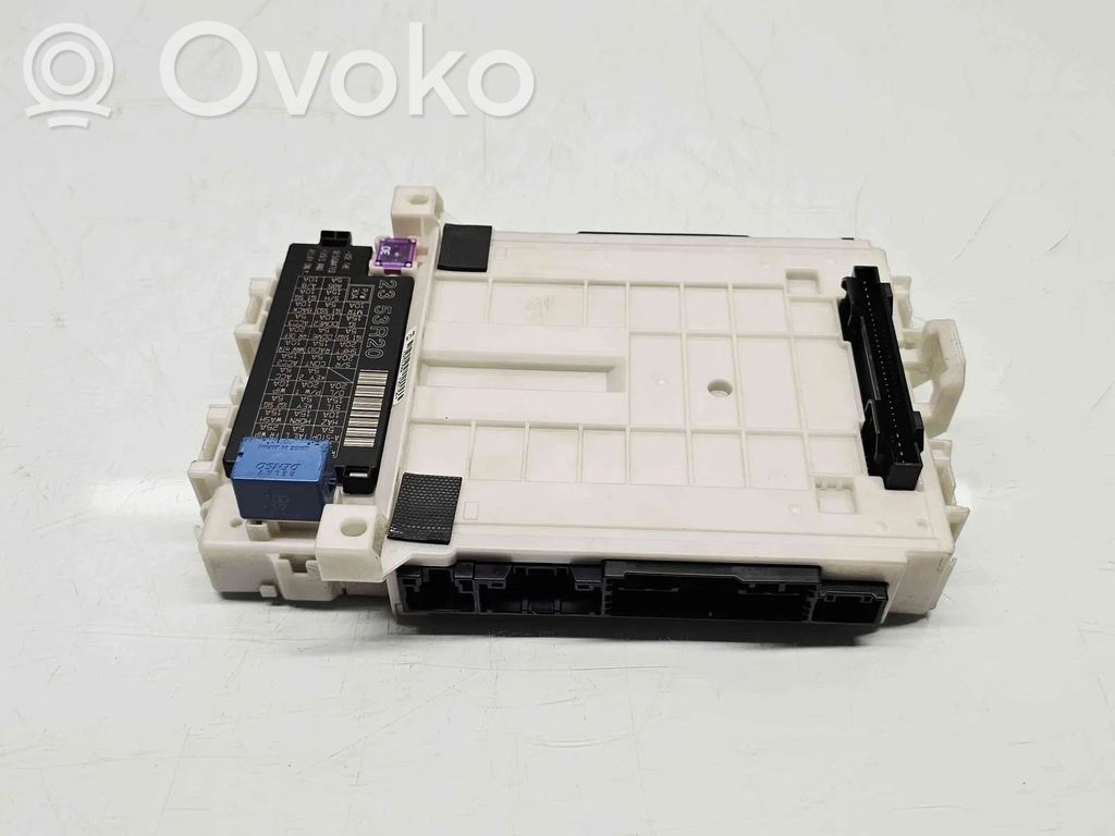 Suzuki Swift III High voltage junction box 
