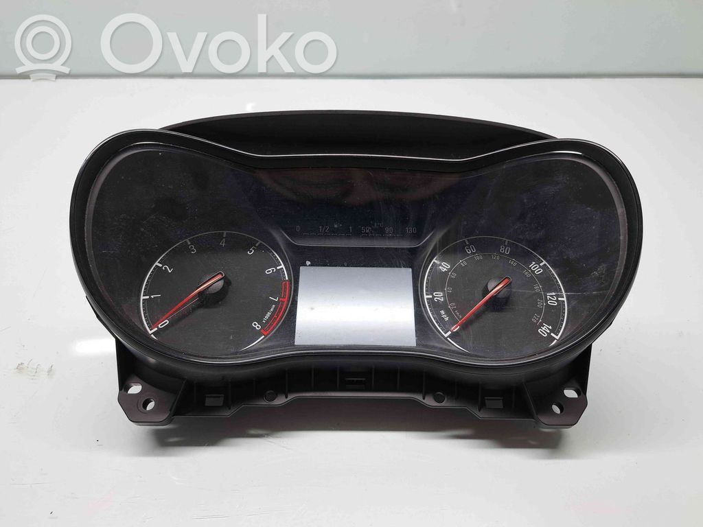 Opel Corsa E Clock 