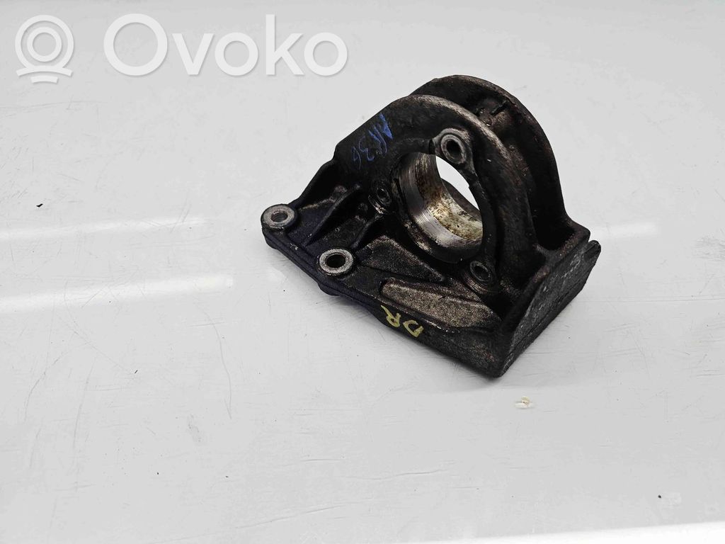Fiat 500L Driveshaft support bearing bracket 