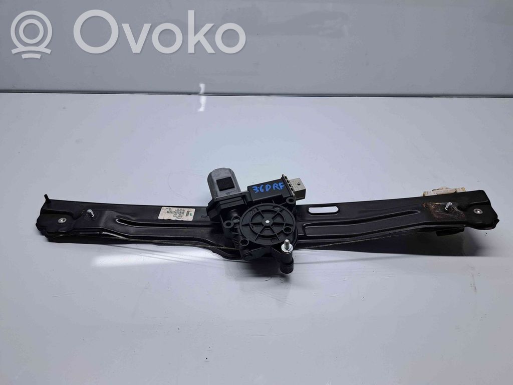 Fiat 500L Elektryczny podnośnik szyby drzwi 