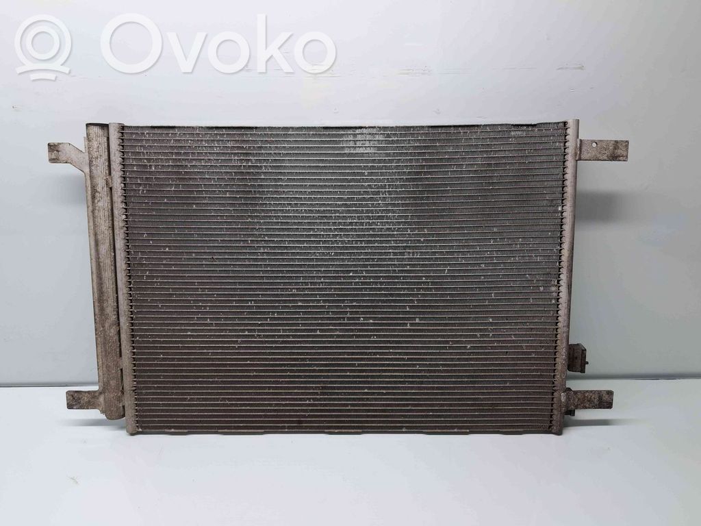 Skoda Superb B8 (3V) Wentylator chłodnicy klimatyzacji A/C 