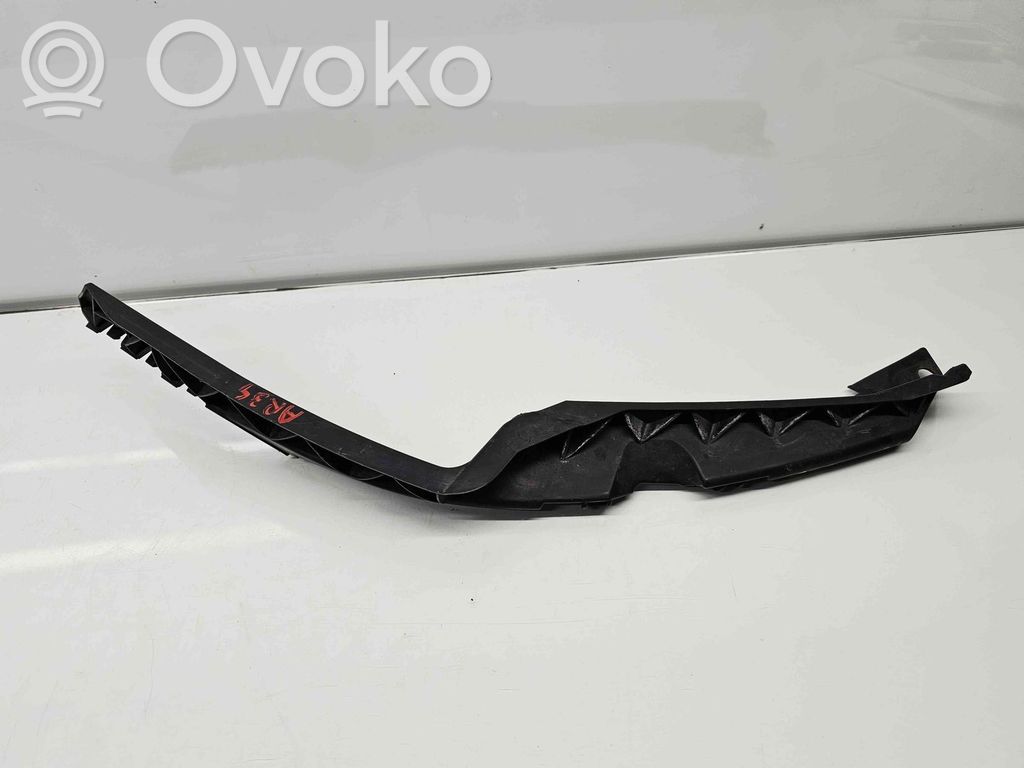 Skoda Octavia Mk2 (1Z) Bridă fixare aripă față 