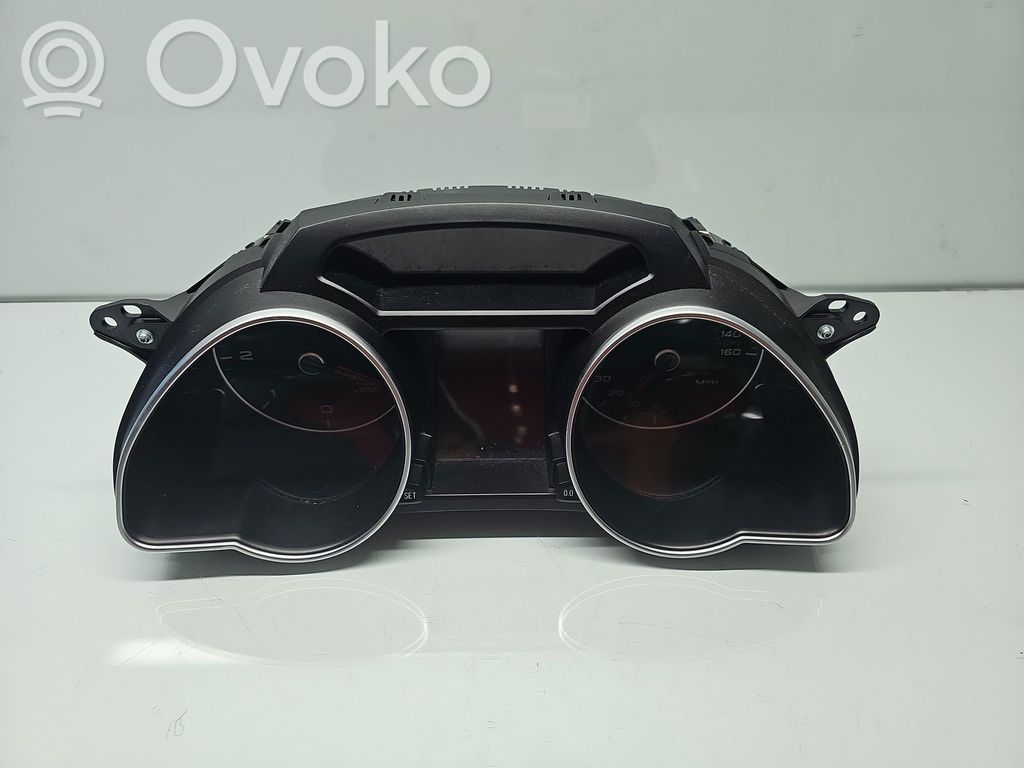 Clock   8T0920983M