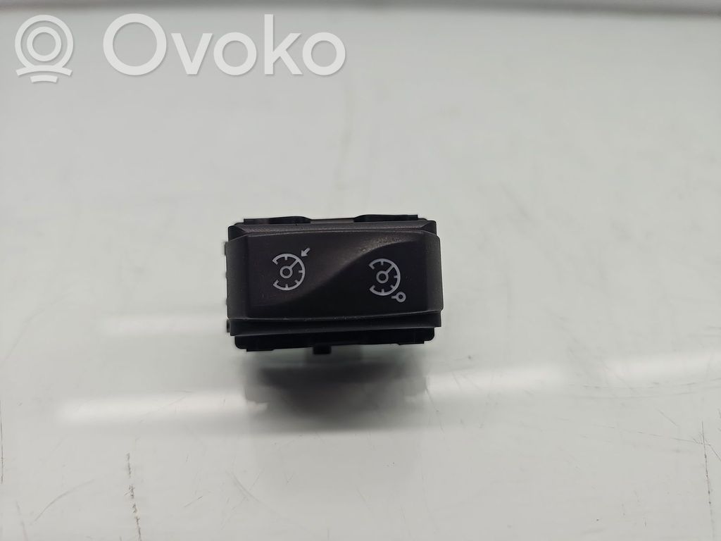 Dacia Logan II Otros interruptores/perillas/selectores 