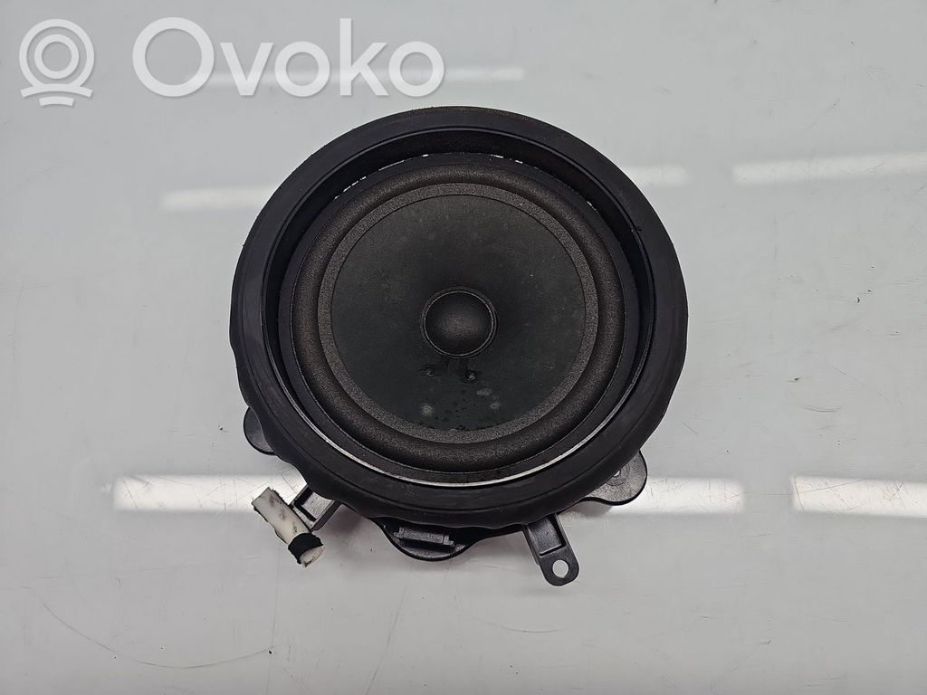 Audi A3 S3 8P Haut-parleur de porte avant 