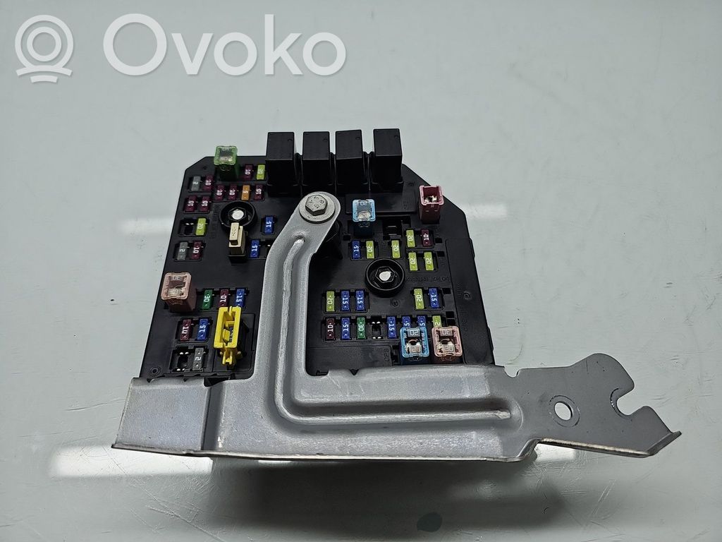 High voltage junction box   95202016