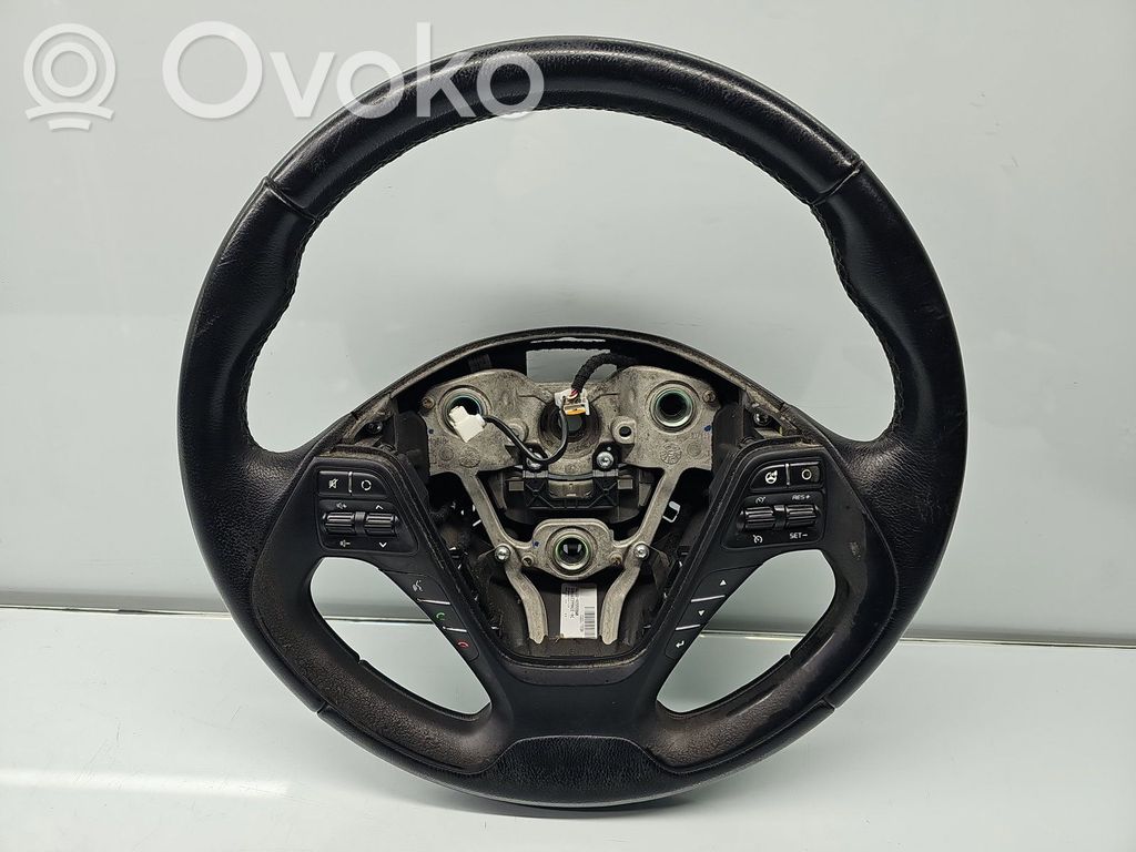 KIA Ceed Kita salono detalė 