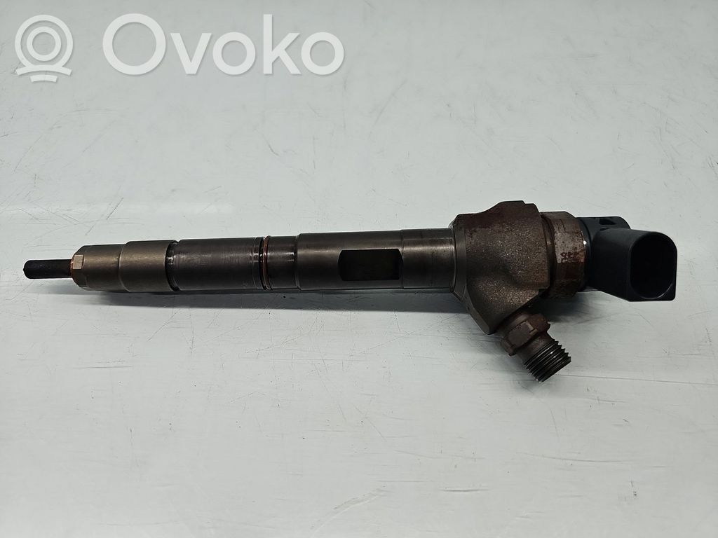 Inyector de combustible   04L130277AK
