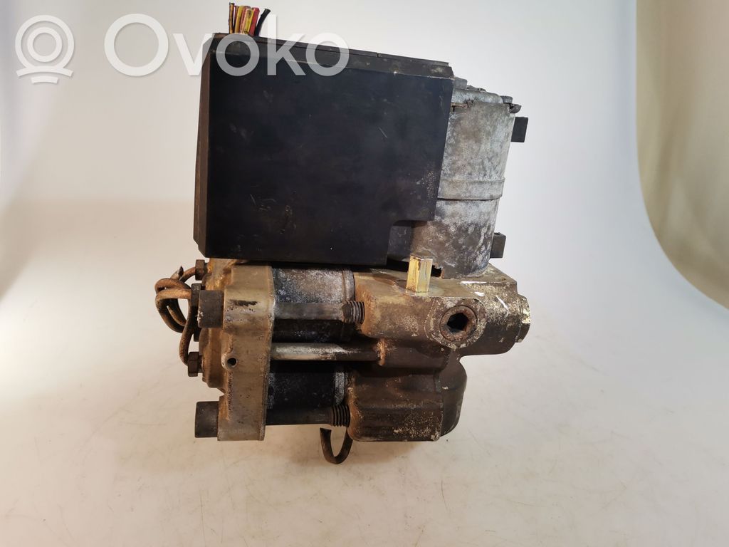 Audi 100 200 5000 C3 ABS Blokas 