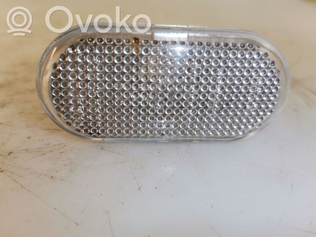 Renault Kangoo II Front fender indicator light 