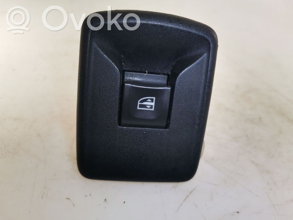 Renault Trafic II (X83) Electric window control switch 
