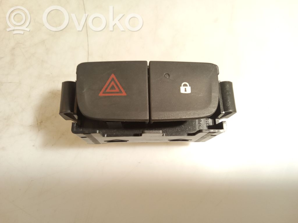 Renault Trafic III (X82) Hazard light switch 
